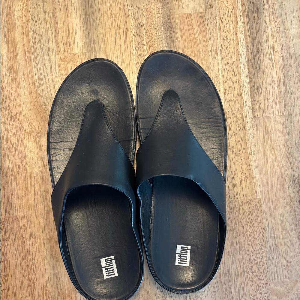 FitFlop Black Leather Sandals